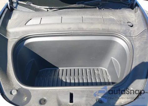 2023 Tesla Model Y Awd/Long Range Dual Motor All-Wheel Drive из США, поврежденный, VIN 7SAYGDEE3PA187644